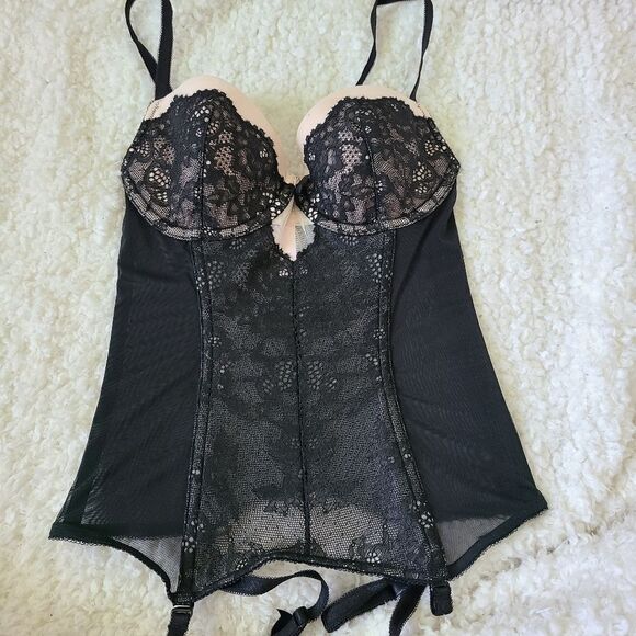 Victoria's Secret Black Sexy Underwire Corset‎ - Picture 1 of 5